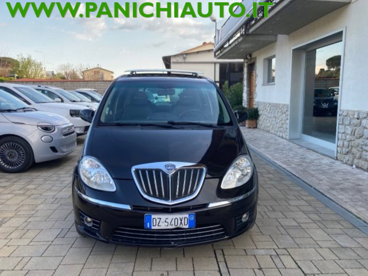 Lancia Musa 1.4 Platino Ecochic GPL (3)