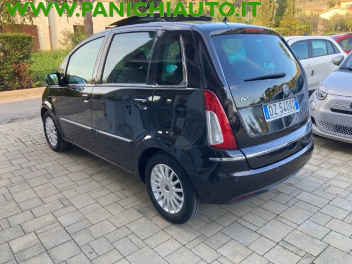 Lancia Musa 1.4 Platino Ecochic GPL (8)