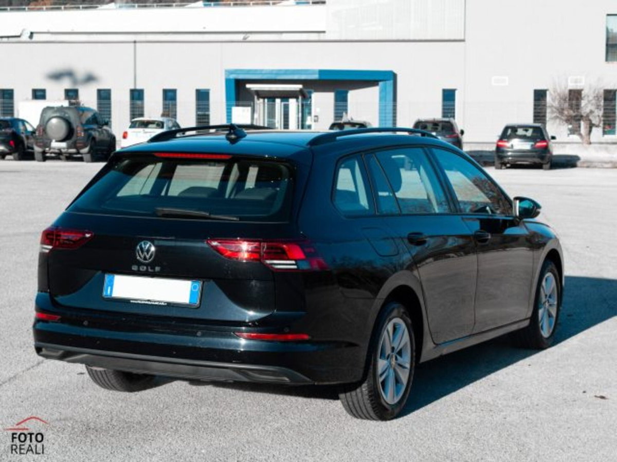 Volkswagen Golf Variant 2.0 tdi Life 115cv (18)