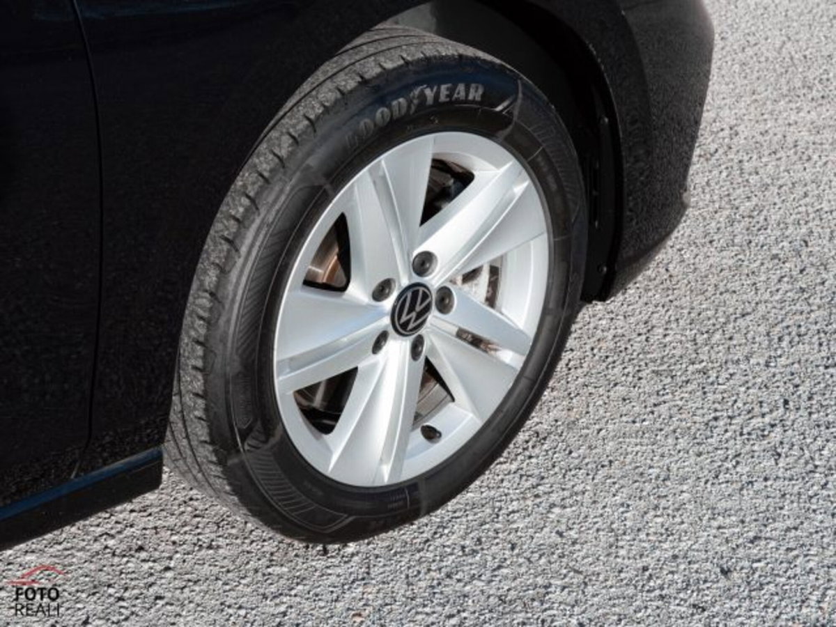 Volkswagen Golf Variant 2.0 tdi Life 115cv (20)