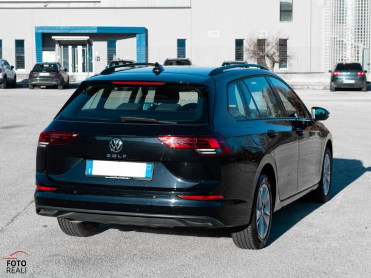 Volkswagen Golf Variant 2.0 tdi Life 115cv (6)