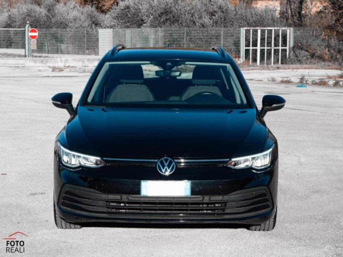 Volkswagen Golf Variant 2.0 tdi Life 115cv (2)