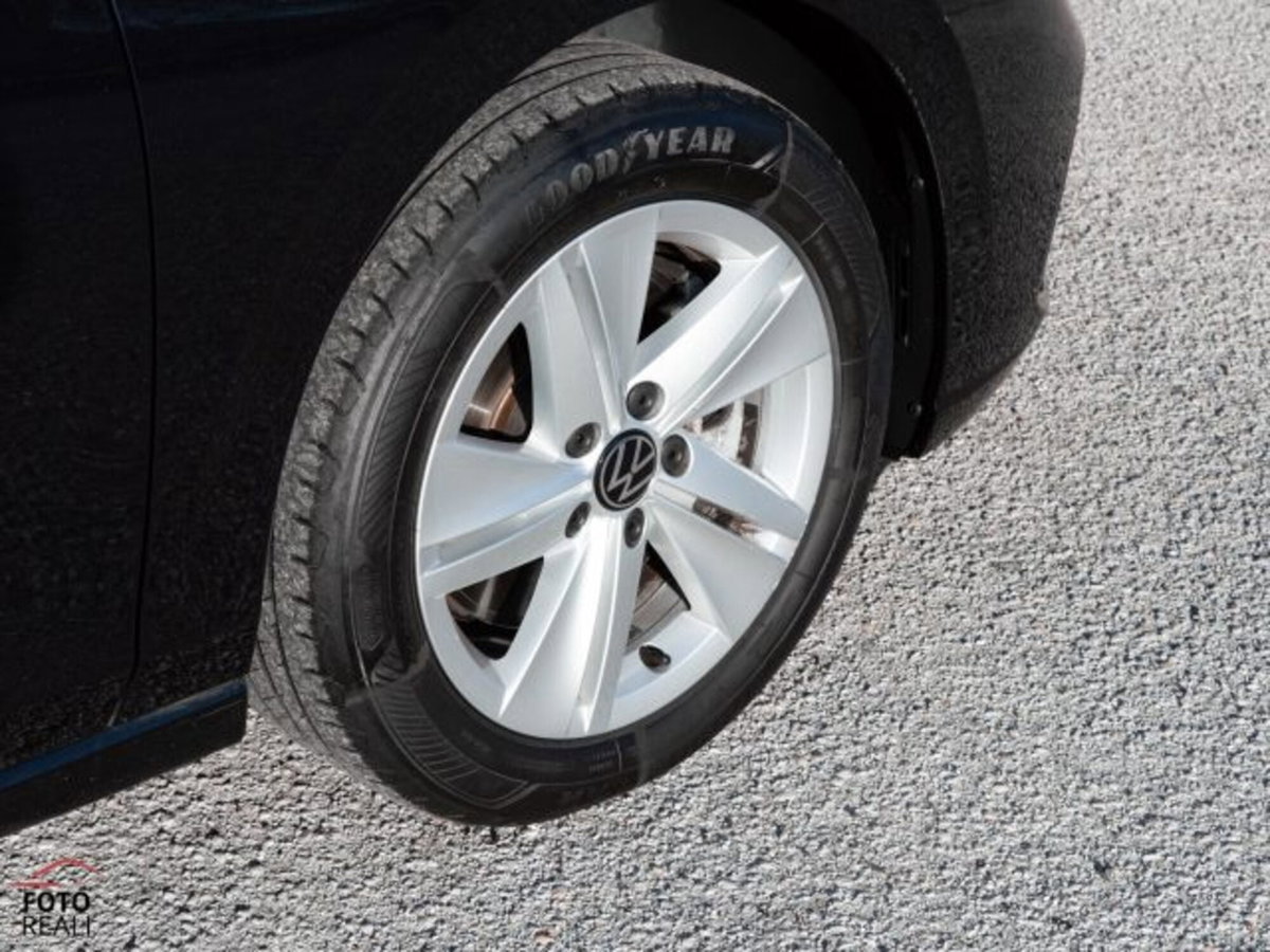 Volkswagen Golf Variant 2.0 tdi Life 115cv (20)
