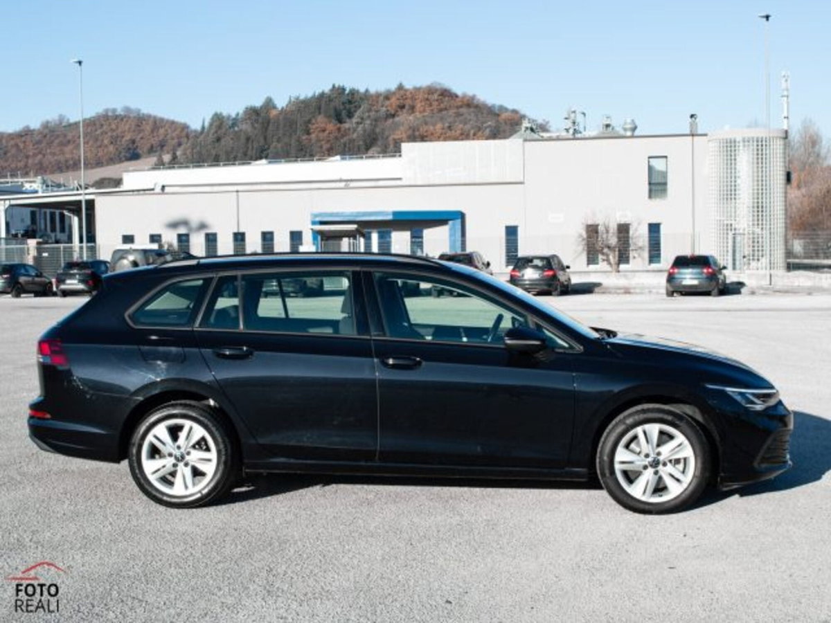 Volkswagen Golf Variant 2.0 tdi Life 115cv (7)