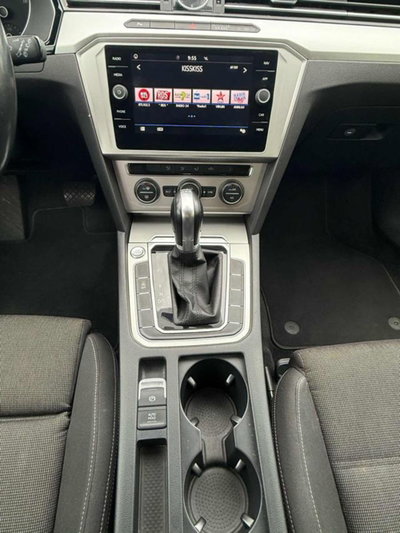 Volkswagen Passat Variant 1.6 TDI SCR DSG Business BMT (10)