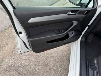 Volkswagen Passat Variant 1.6 TDI SCR DSG Business BMT (3)