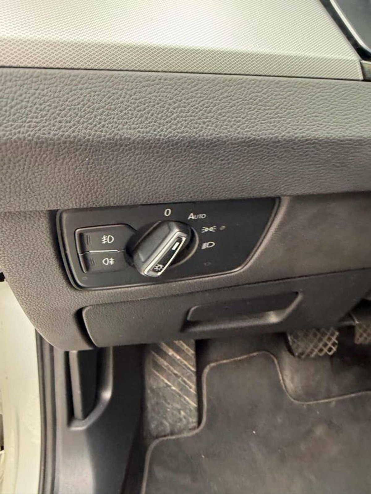 Volkswagen Passat Variant 1.6 TDI SCR DSG Business BMT (5)