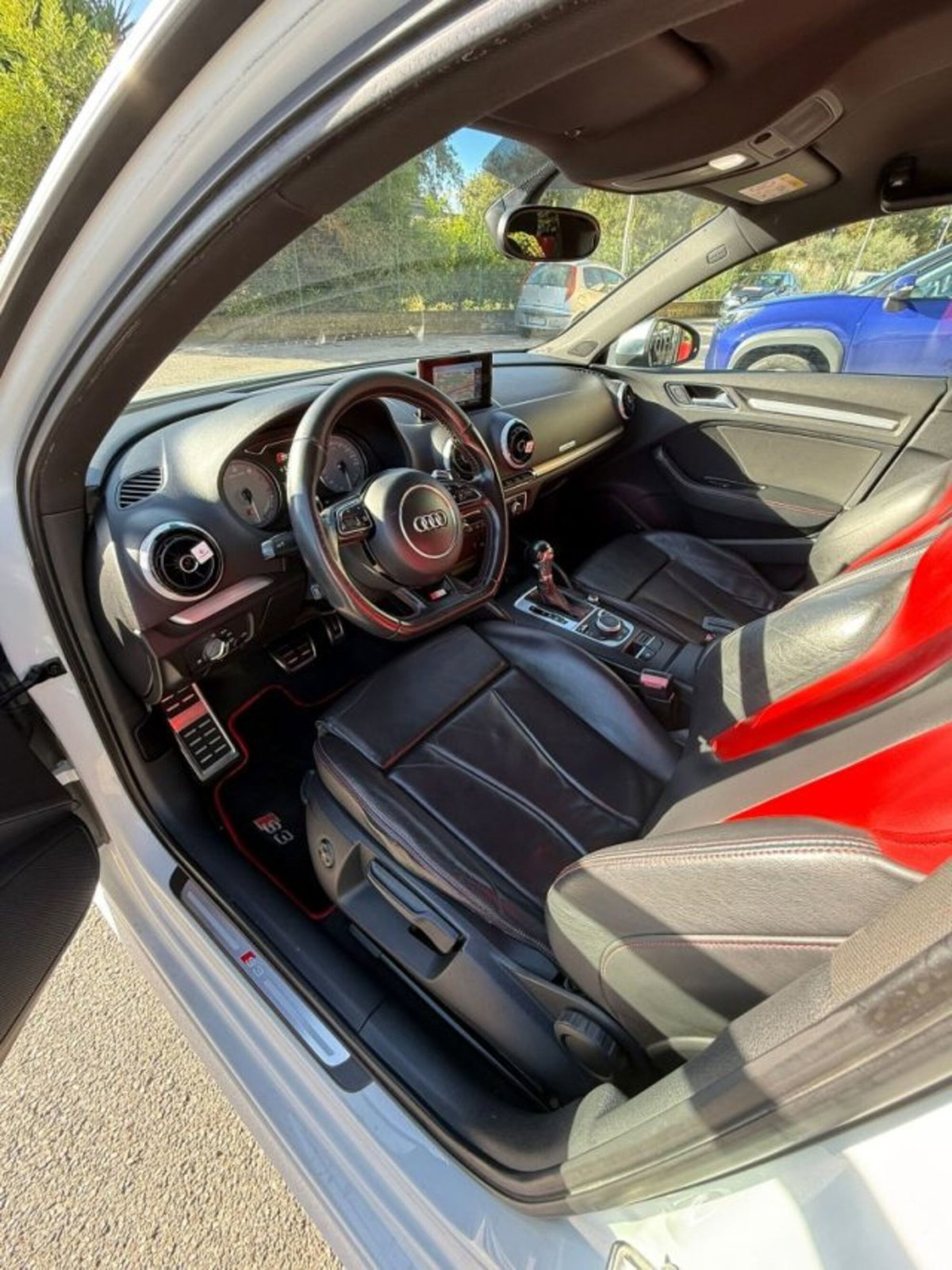 Audi S3 Sportback 2.0 TFSI quattro S tronic (15)