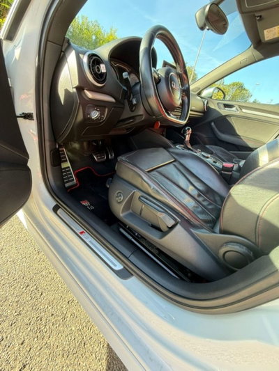 Audi S3 Sportback 2.0 TFSI quattro S tronic (19)