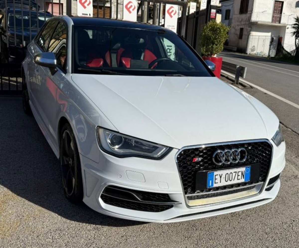 Audi S3 Sportback 2.0 TFSI quattro S tronic (2)