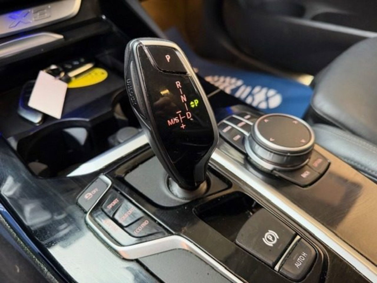 BMW X3 sDrive18d 48V xLine (15)