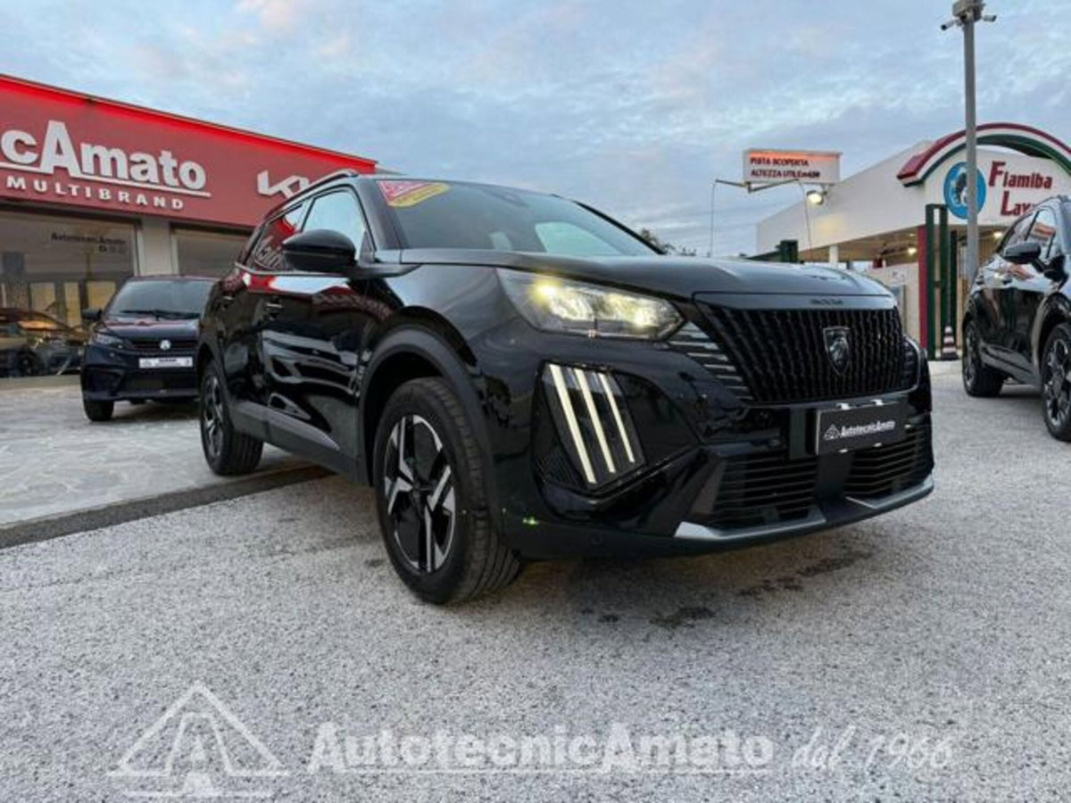 Peugeot 2008 PureTech 100 S&S Allure Pack (2)