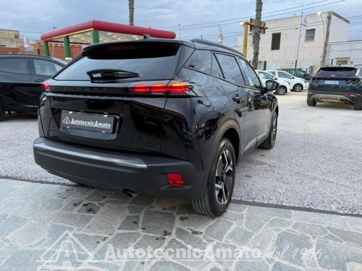Peugeot 2008 PureTech 100 S&S Allure Pack (5)
