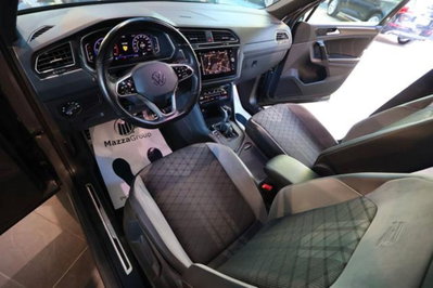 Volkswagen Tiguan 2.0 TDI 150 CV SCR DSG 4MOTION R-Line (12)