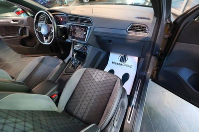 Volkswagen Tiguan 2.0 TDI 150 CV SCR DSG 4MOTION R-Line (14)