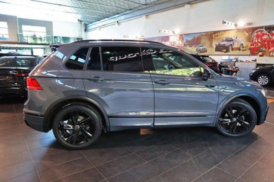 Volkswagen Tiguan 2.0 TDI 150 CV SCR DSG 4MOTION R-Line (9)