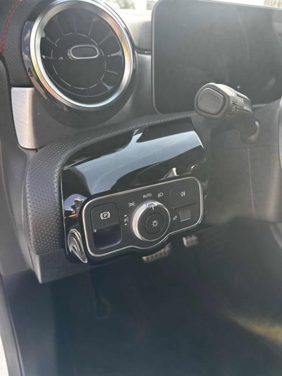 Mercedes-Benz CLA 180 d Automatic Premium (15)