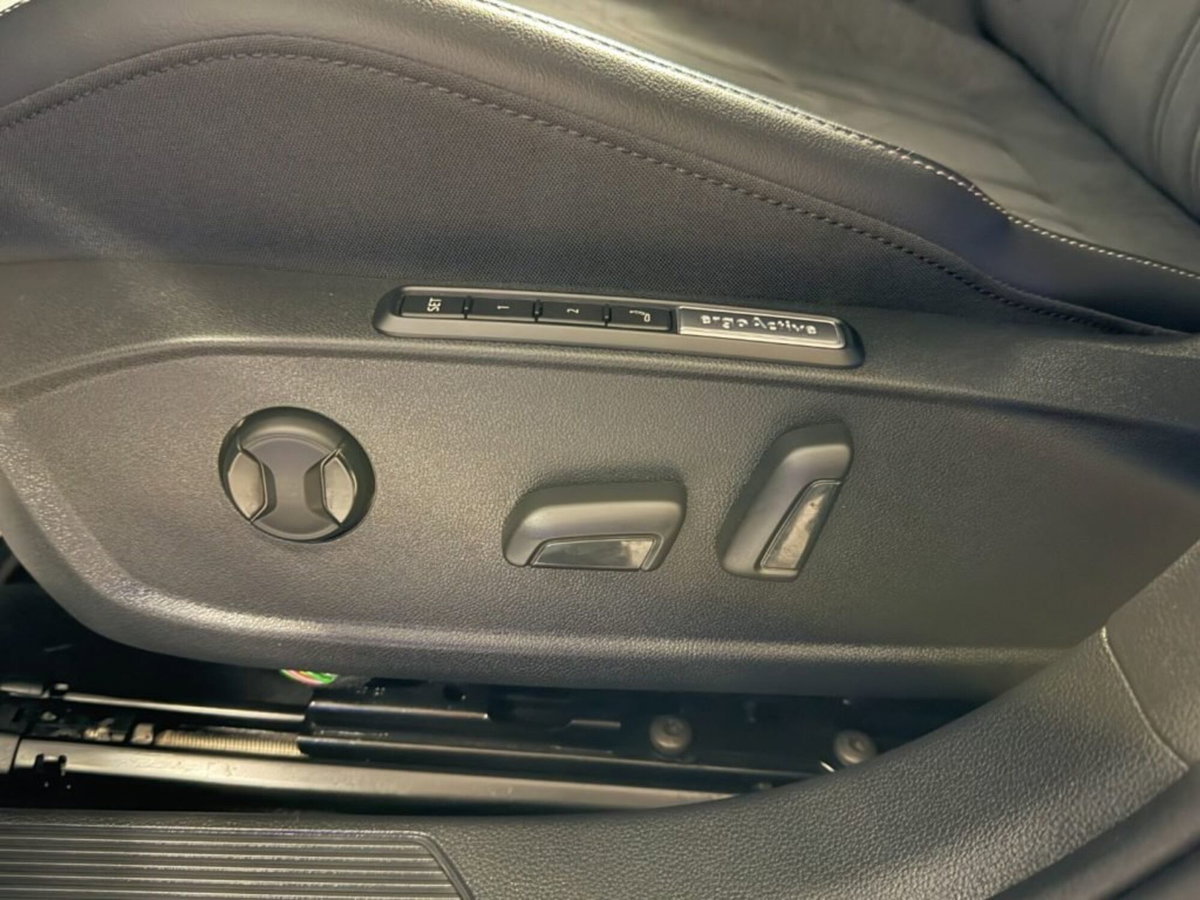 Volkswagen Golf 2.0 TDI 150 CV DSG SCR Style (8)