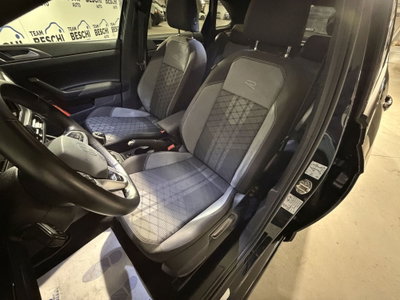 Volkswagen Taigo 1.0 TSI 110 CV R-Line (8)