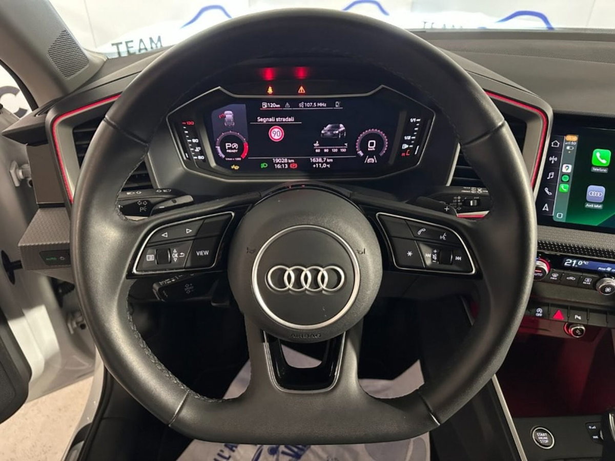 Audi A1 Sportback 30 TFSI S tronic Identity Black (14)