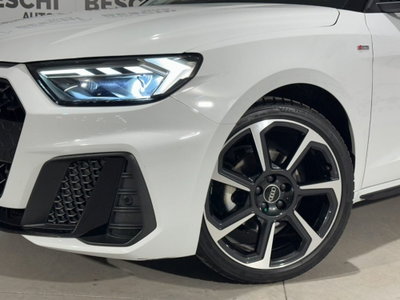 Audi A1 Sportback 30 TFSI S tronic Identity Black (9)