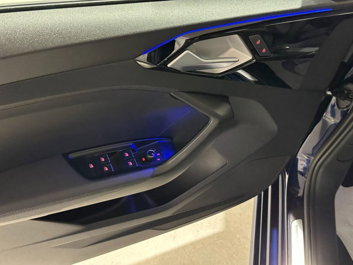 Audi A1 Sportback 30 TFSI S line edition (14)