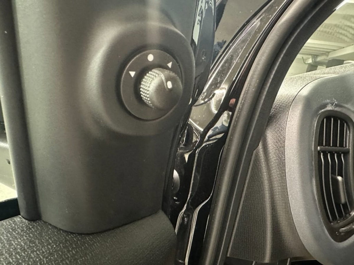 Fiat Panda 1.0 FireFly S&S Hybrid City Cross (10)