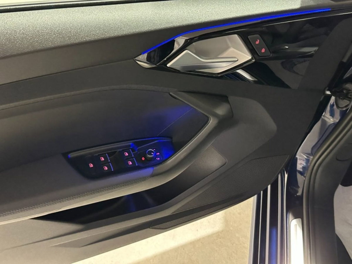 Audi A1 Sportback 30 TFSI S line edition (14)