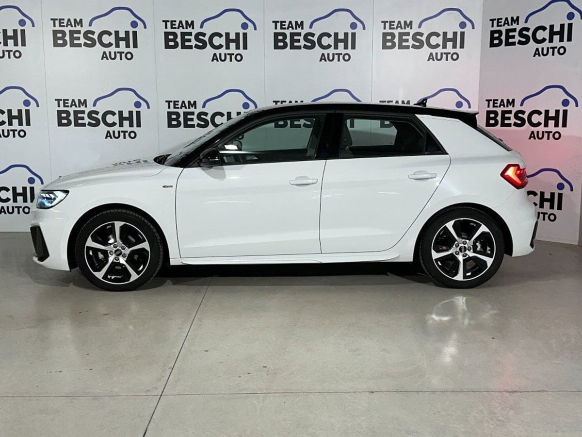 Audi A1 Sportback 30 TFSI S line edition (2)