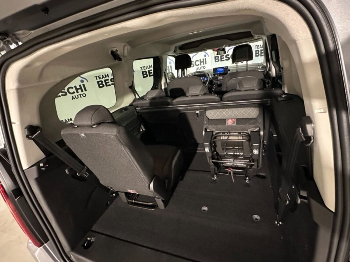 Opel Combo Life 1.5D 130 S&S MT6 Elegance XL 7 Posti (9)
