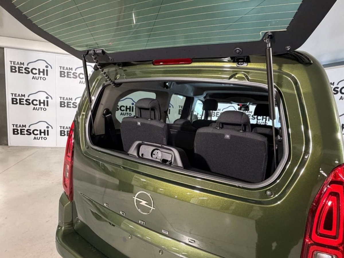 Opel Combo Life 1.5D 130 S&S MT6 Elegance XL 7 Posti (11)