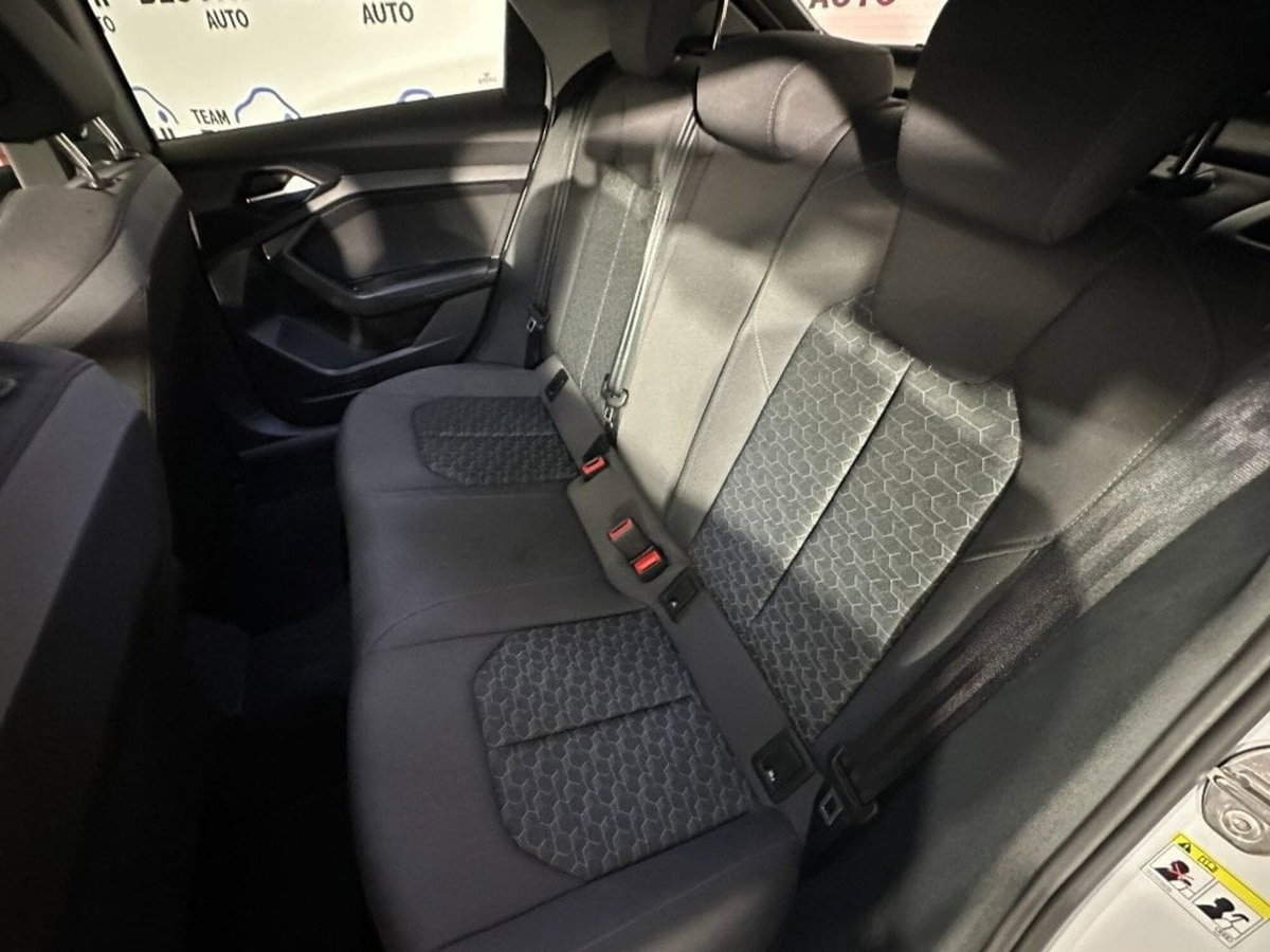 Audi A1 Sportback 30 TFSI S line edition (13)