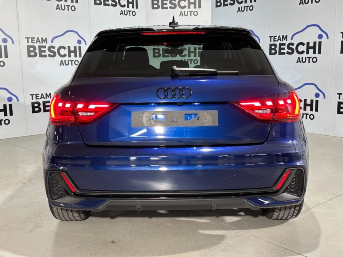 Audi A1 Sportback 30 TFSI S tronic Identity Black (11)
