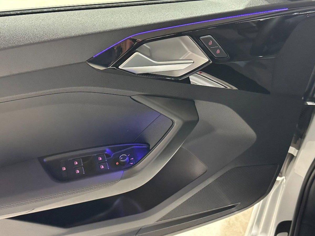 Audi A1 Sportback 30 TFSI S line edition (13)