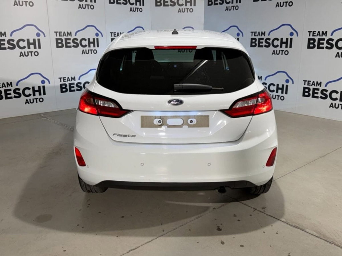 Ford Fiesta 1.1 75 CV 5 porte Titanium (4)
