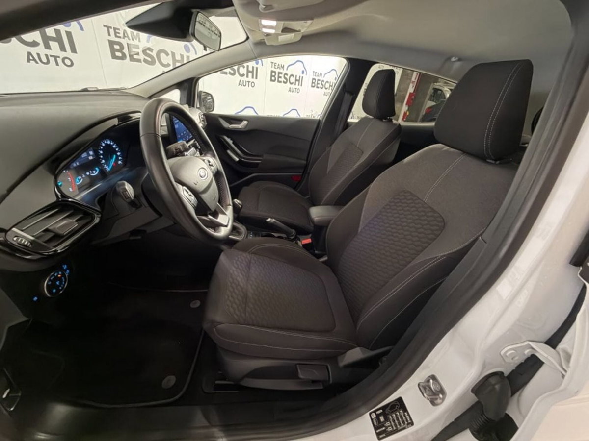 Ford Fiesta 1.1 75 CV 5 porte Titanium (8)