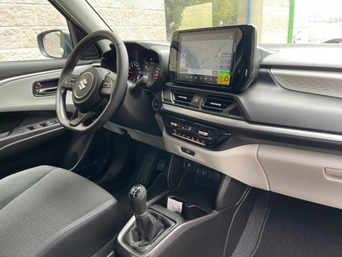 Suzuki Swift 1.2h Top 2wd (13)