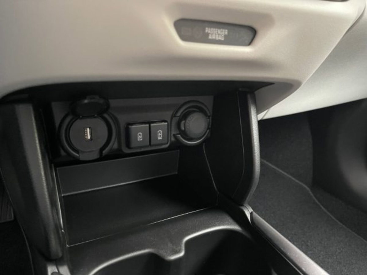 Suzuki Swift 1.2h Top 2wd (18)