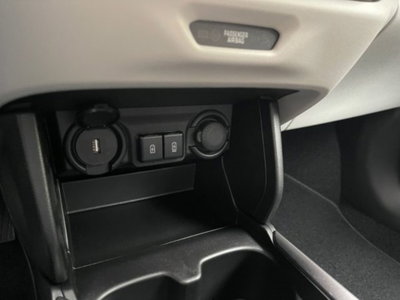Suzuki Swift 1.2h Top 2wd (18)