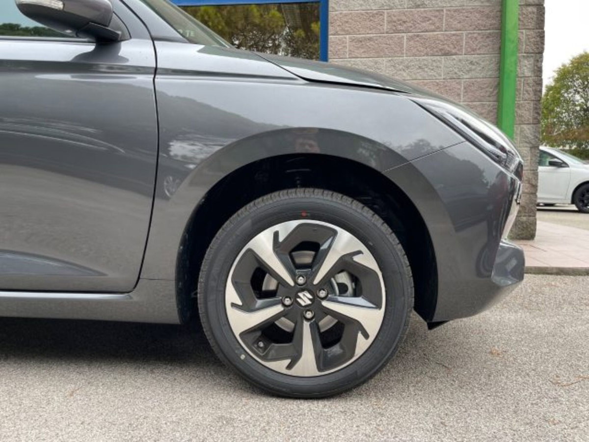 Suzuki Swift 1.2h Top 2wd (4)