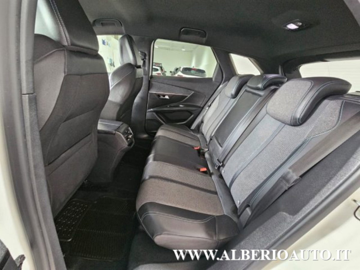 Peugeot 3008 BlueHDi 130 S&S EAT8 Allure Pack (9)