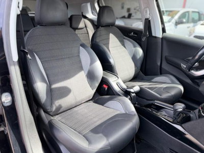 Peugeot 2008 120 EAT6 S&S Black Matt (12)