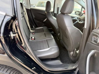 Peugeot 2008 120 EAT6 S&S Black Matt (13)