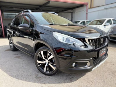 Peugeot 2008 120 EAT6 S&S Black Matt (5)