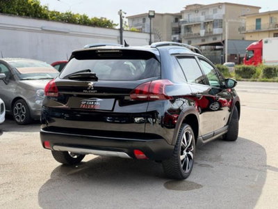 Peugeot 2008 120 EAT6 S&S Black Matt (7)