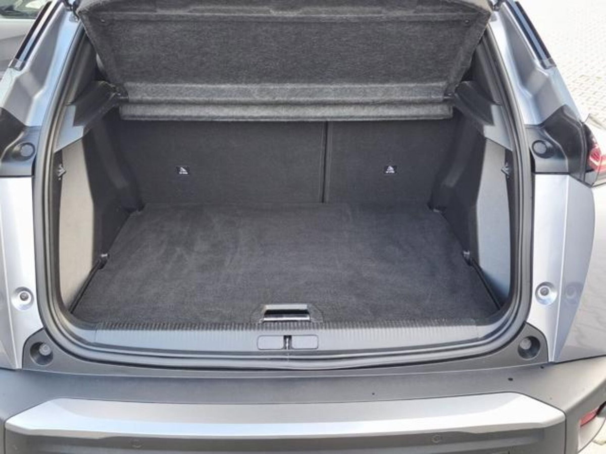 Peugeot 2008 BlueHDi 130 S&S EAT8 Allure Pack (13)