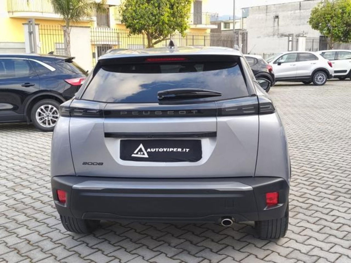 Peugeot 2008 BlueHDi 130 S&S EAT8 Allure Pack (5)