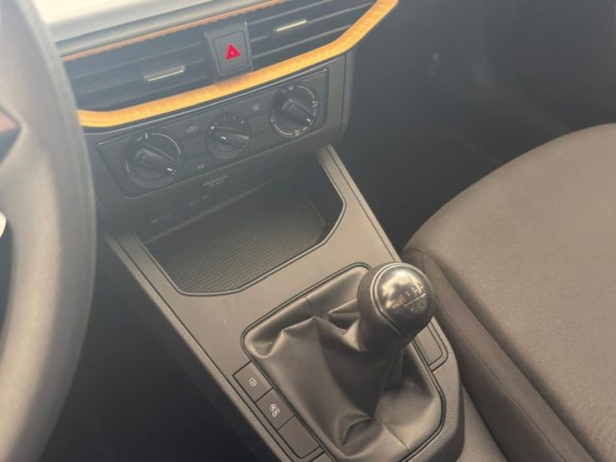 SEAT Arona 1.0 EcoTSI Reference (13)