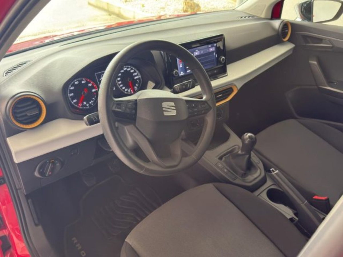 SEAT Arona 1.0 EcoTSI Reference (17)