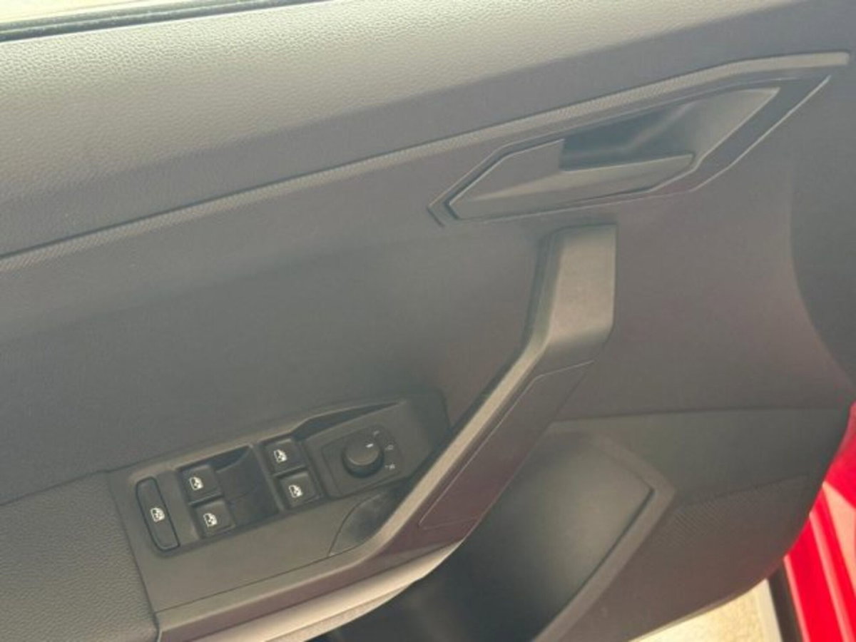 SEAT Arona 1.0 EcoTSI Reference (18)